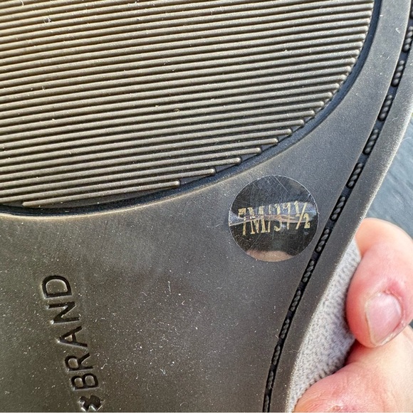 Lucky Brand Women’s Fhuna Side Zip Ankle Suede Bootie in Gray Size 7 *Stain* - Picture 10 of 10